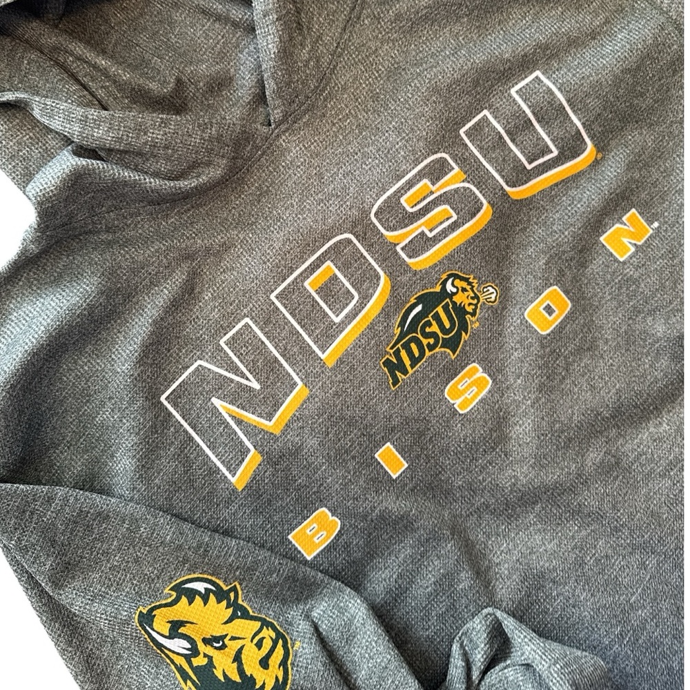 NDSU North Dakota State University Bisons Hoodie XXL by Colosseum